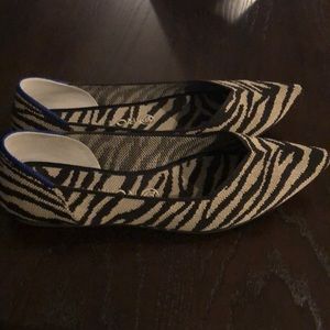 Rothy’s Zebra Points, Size 9.5
